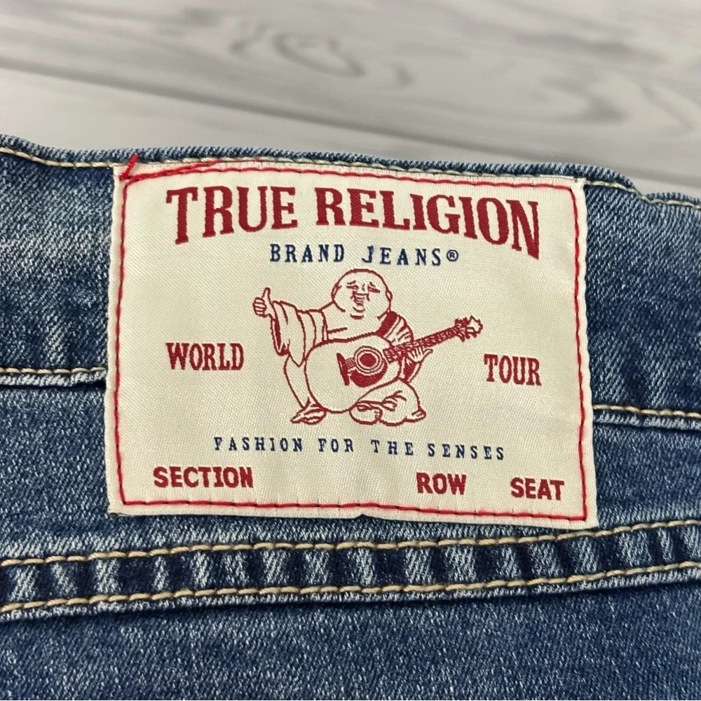 True Religion Geno Relaxed Slim Flap Jeans Size 42X32 NWT